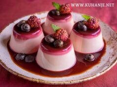 Panna Cotta s voćnim sosom